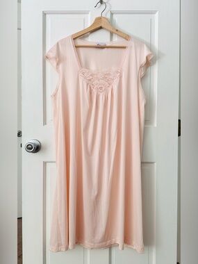Vintage Pleasures Lace Trim Nightgown Peach Blush Stripe Nylon Nightie Size L